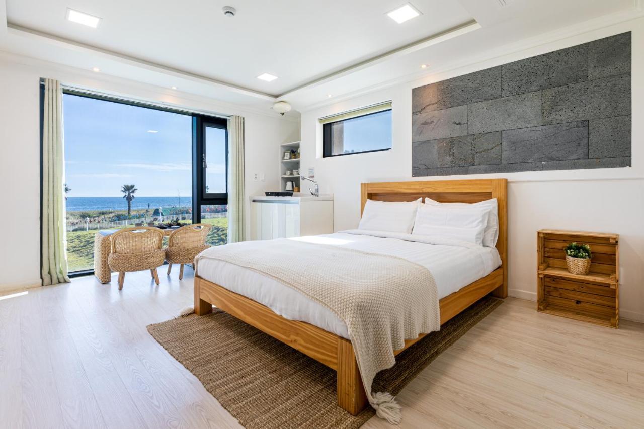 Sun And Moon Resort Seogwipo Bagian luar foto