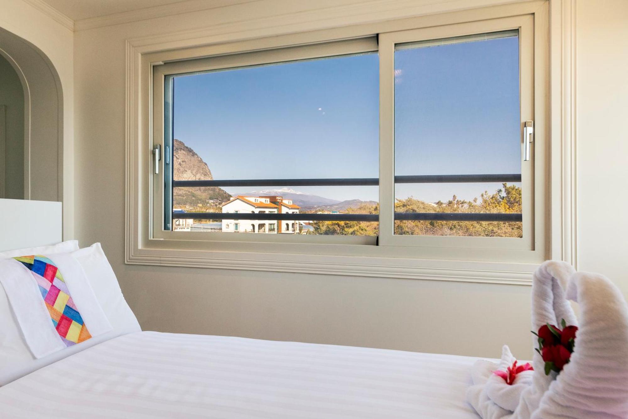 Sun And Moon Resort Seogwipo Bagian luar foto