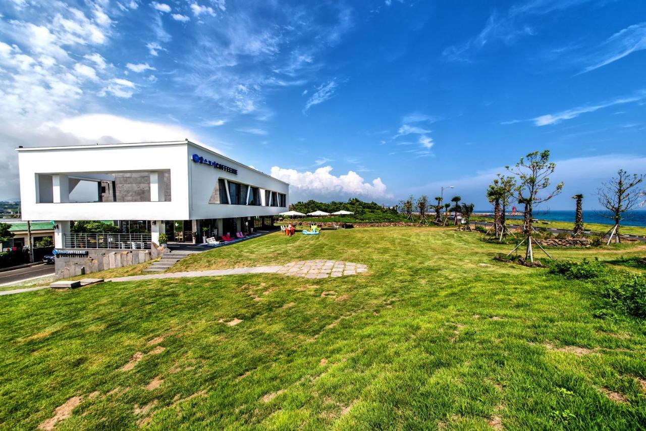 Sun And Moon Resort Seogwipo Bagian luar foto