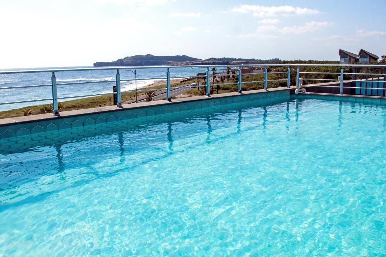 Sun And Moon Resort Seogwipo Bagian luar foto